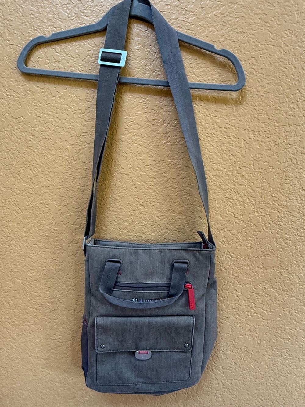 Sherpani Trevia medium Crossbody Tote Bag Purse - Grey / Green